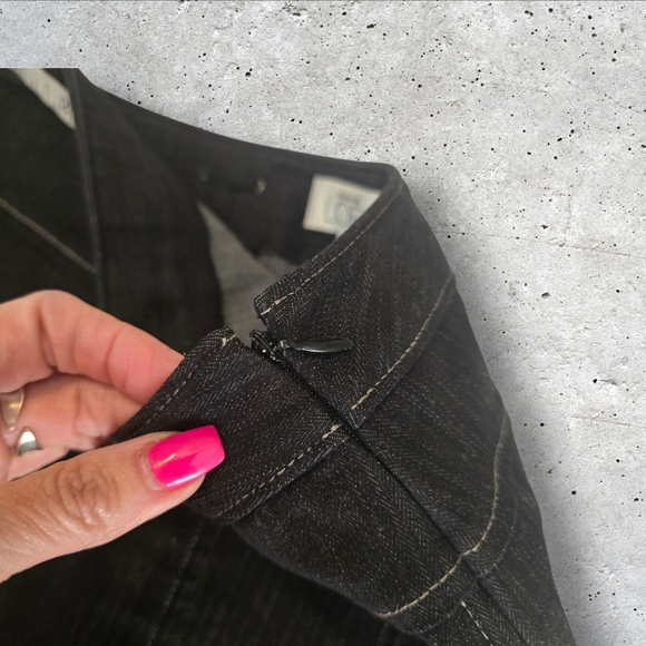 Ann Taylor LOFT Black Pencil Skirt Side Zipper Size 0 - Picture 6 of 9